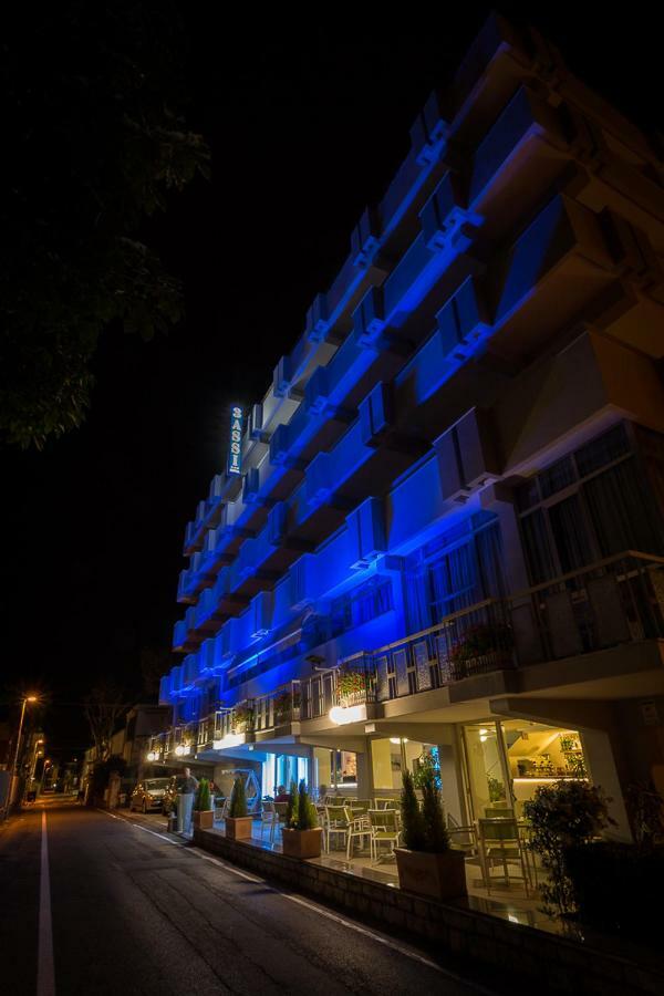 Hotel Tre Assi Ріміні Екстер'єр фото