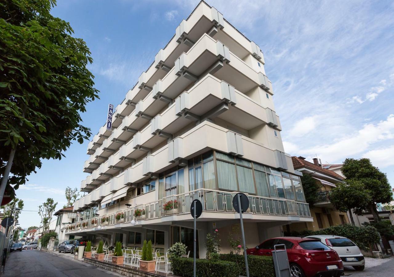Hotel Tre Assi Ріміні Екстер'єр фото
